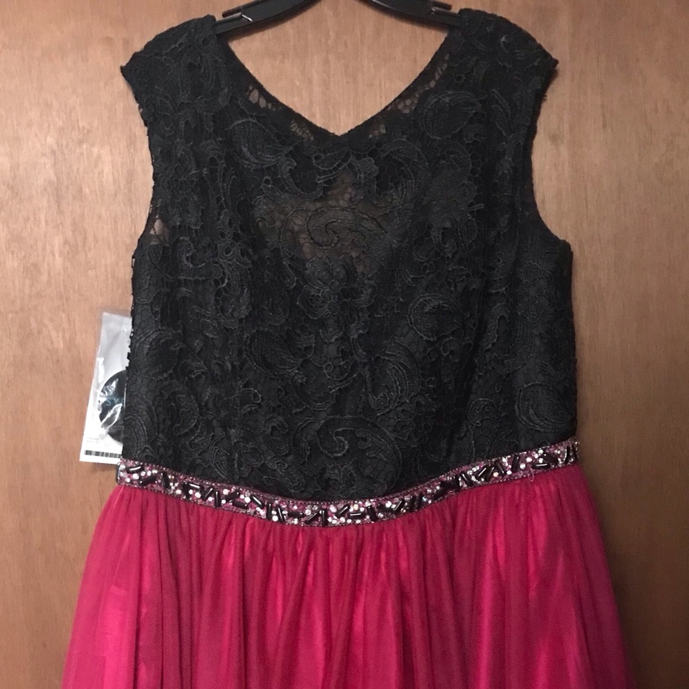 Brand New Dress 20W for homecoming or prom